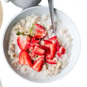 Warm Oatmeal with Cinnamon and dry cranberry at Cravings and Delight